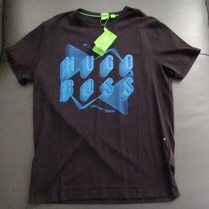 Hugo Boss green label Tshirt size Large